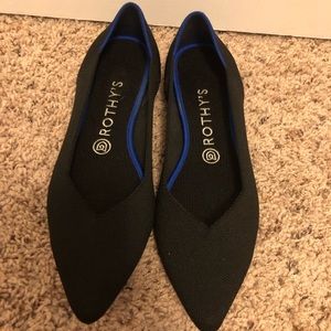EUC Rothy’s 9.5 Black Points - worn twice